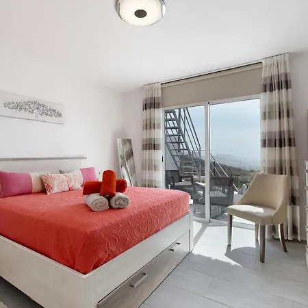 Rincon De Hernandez By Paramount Holidays * Costa Adeje (Tenerife)